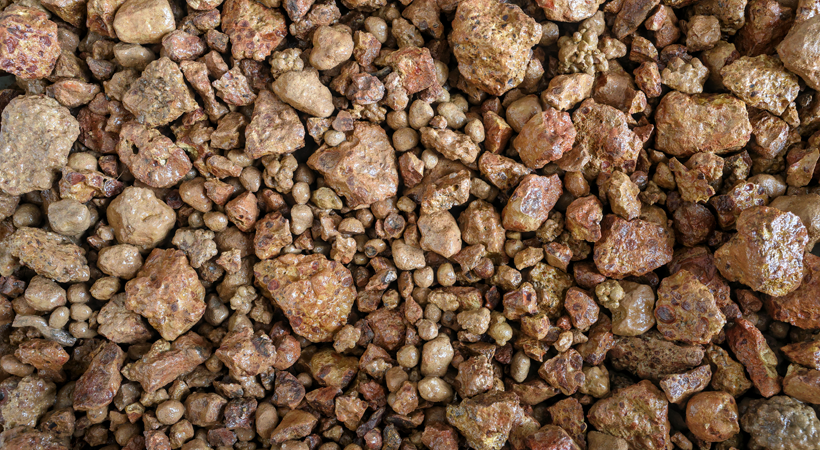Chalco to build $1 billion alumina plant